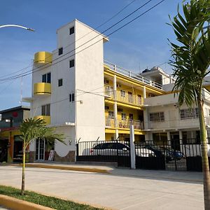 Hotel El Almirante